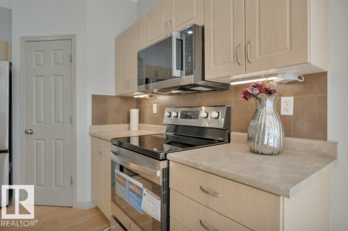 41 1650 Towne Center Boulevard, Edmonton, AB - Indoor Photo Showing Kitchen