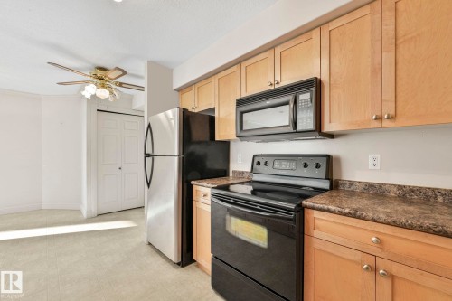 213 13005 140 Avenue, Edmonton, AB - Indoor Photo Showing Kitchen