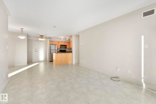 213 13005 140 Avenue, Edmonton, AB - Indoor Photo Showing Other Room