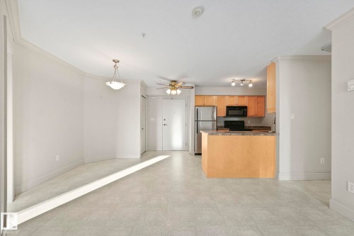213 13005 140 Avenue, Edmonton, AB - Indoor Photo Showing Kitchen