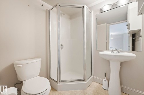 213 13005 140 Avenue, Edmonton, AB - Indoor Photo Showing Bathroom