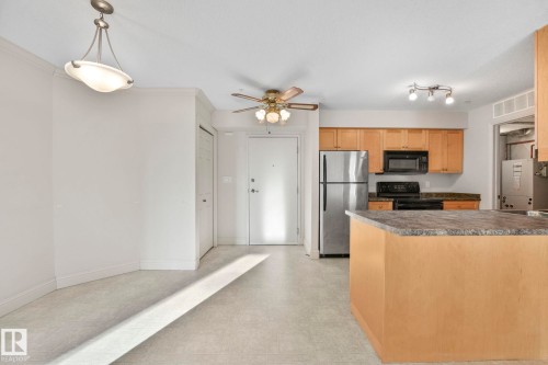 213 13005 140 Avenue, Edmonton, AB - Indoor Photo Showing Kitchen