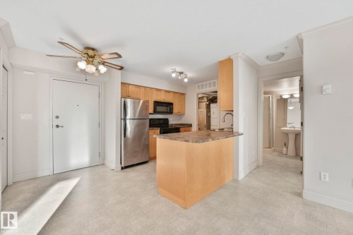 213 13005 140 Avenue, Edmonton, AB - Indoor Photo Showing Kitchen