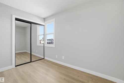 225 Harrison Drive, Edmonton, AB - Indoor Photo Showing Other Room