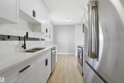 225 Harrison Drive, Edmonton, AB - Indoor Photo Showing Kitchen With Double Sink With Upgraded Kitchen
