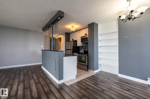 911 10883 Saskatchewan Drive, Edmonton, AB - Indoor Photo Showing Kitchen