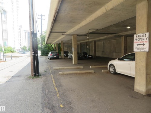 911 10883 Saskatchewan Drive, Edmonton, AB - Indoor Photo Showing Garage
