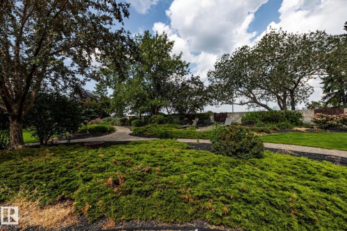 911 10883 Saskatchewan Drive, Edmonton, AB - Outdoor