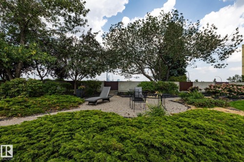 911 10883 Saskatchewan Drive, Edmonton, AB - Outdoor