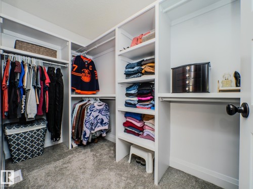 2611 Blue Jay Close, Edmonton, AB - Indoor With Storage