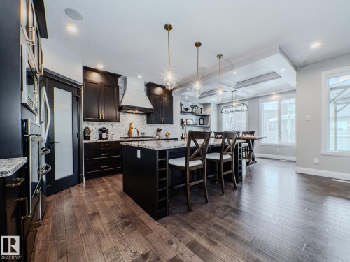 2611 Blue Jay Close, Edmonton, AB - Indoor Photo Showing Kitchen With Upgraded Kitchen