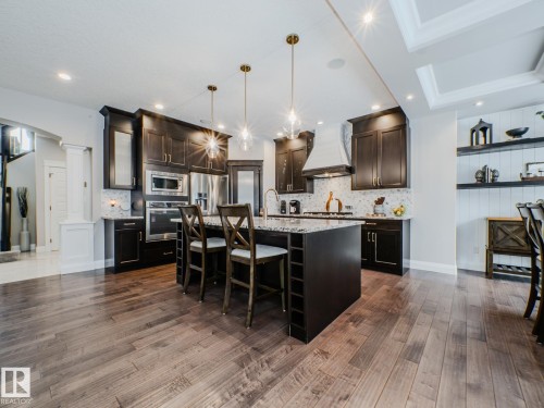 2611 Blue Jay Close, Edmonton, AB - Indoor Photo Showing Kitchen With Upgraded Kitchen