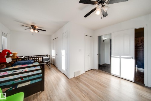 3716 160A Avenue, Edmonton, AB - Indoor Photo Showing Other Room