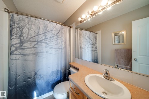 3716 160A Avenue, Edmonton, AB - Indoor Photo Showing Bathroom
