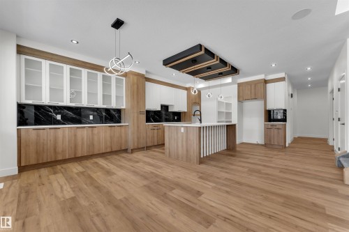 207 Basin Court, Leduc, AB - Indoor Photo Showing Kitchen