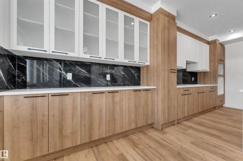 207 Basin Court, Leduc, AB - Indoor Photo Showing Kitchen