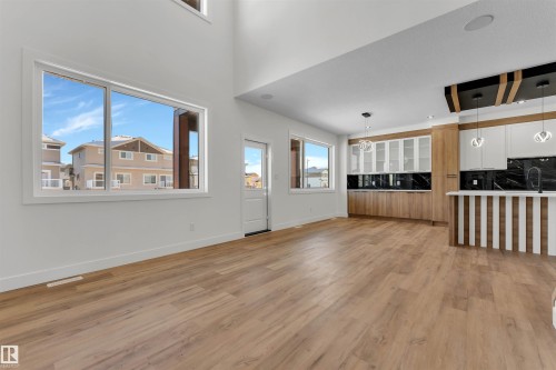 207 Basin Court, Leduc, AB - Indoor Photo Showing Other Room