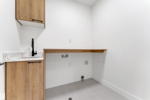 207 Basin Court, Leduc, AB - Indoor Photo Showing Other Room