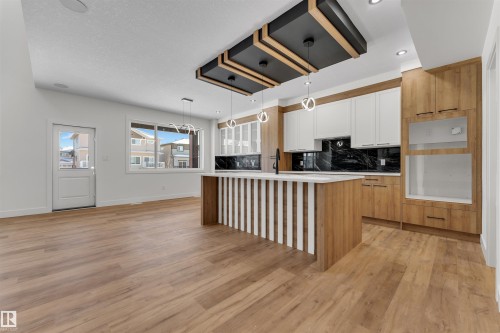 207 Basin Court, Leduc, AB - Indoor Photo Showing Kitchen