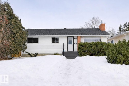 Single story home with a chimney - 13932 118 Avenue, Edmonton, AB - Outdoor