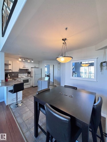 506 10046 110 Street, Edmonton, AB - Indoor