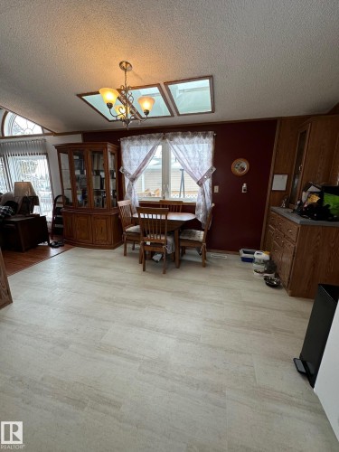 67 4204 47 Street, Wetaskiwin, AB - Indoor