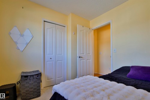 1467 Grant Way, Edmonton, AB - Indoor Photo Showing Bedroom