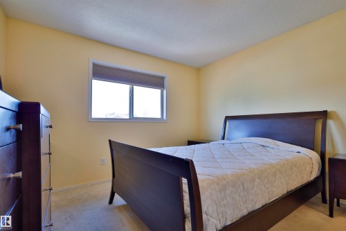 1467 Grant Way, Edmonton, AB - Indoor Photo Showing Bedroom