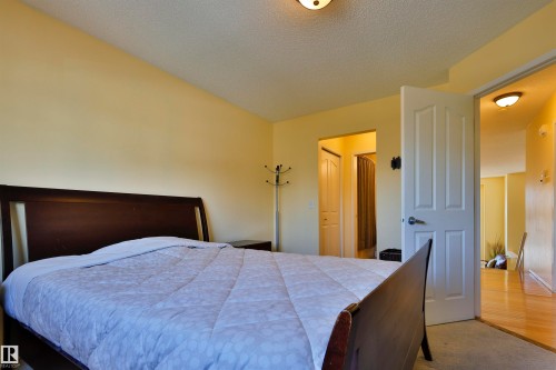 1467 Grant Way, Edmonton, AB - Indoor Photo Showing Bedroom