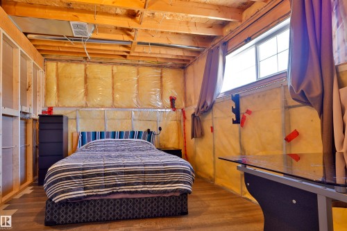 1467 Grant Way, Edmonton, AB - Indoor