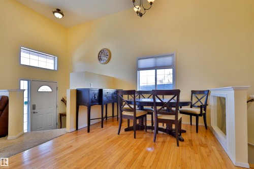 1467 Grant Way, Edmonton, AB - Indoor