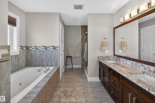 207 Bremner Crescent, Fort Saskatchewan, AB - Indoor Photo Showing Bathroom