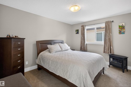 207 Bremner Crescent, Fort Saskatchewan, AB - Indoor Photo Showing Bedroom