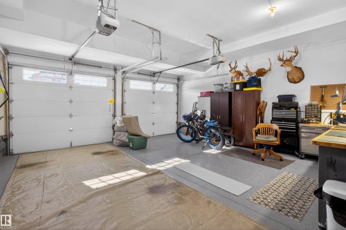 207 Bremner Crescent, Fort Saskatchewan, AB - Indoor Photo Showing Garage