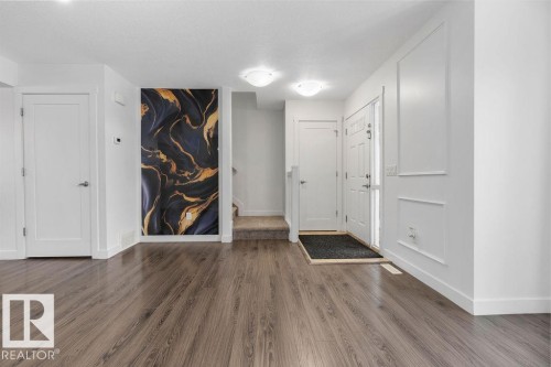 221 Cy Becker Blvd, Edmonton, AB - Indoor Photo Showing Other Room