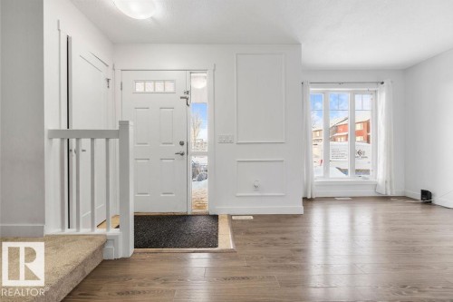 221 Cy Becker Blvd, Edmonton, AB - Indoor Photo Showing Other Room