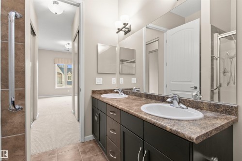 425 6083 Maynard Way, Edmonton, AB - Indoor Photo Showing Bathroom