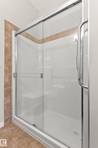 425 6083 Maynard Way, Edmonton, AB - Indoor Photo Showing Bathroom