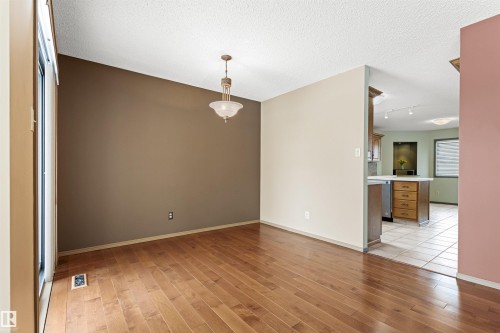 205 Oeming Road, Edmonton, AB - Indoor Photo Showing Other Room
