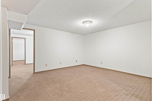 205 Oeming Road, Edmonton, AB - Indoor Photo Showing Other Room