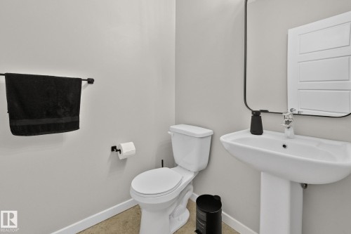 11 3710 Allan Drive, Edmonton, AB - Indoor Photo Showing Bathroom