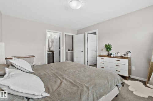 11 3710 Allan Drive, Edmonton, AB - Indoor Photo Showing Bedroom