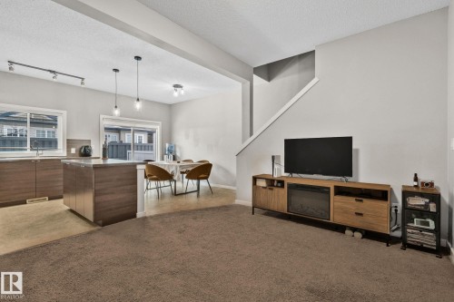 11 3710 Allan Drive, Edmonton, AB - Indoor