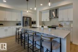 87 ELSINORE Place  Edmonton, AB T5X 0M6