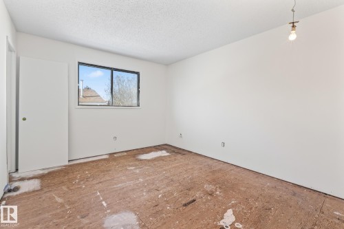 160 Clareview Road, Edmonton, AB - Indoor Photo Showing Other Room