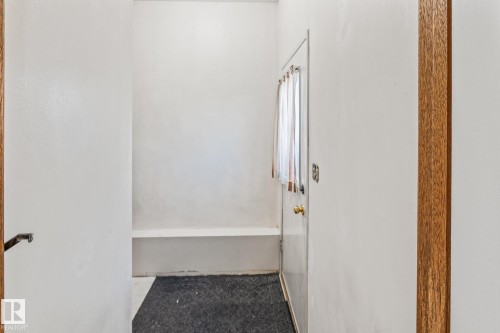 160 Clareview Road, Edmonton, AB - Indoor Photo Showing Other Room