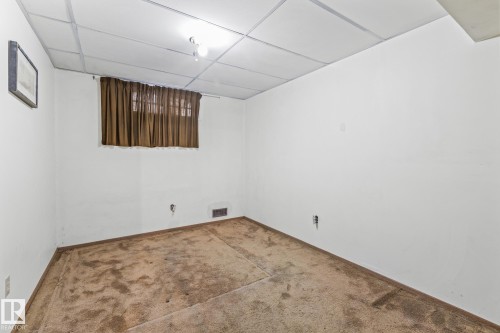 160 Clareview Road, Edmonton, AB - Indoor Photo Showing Other Room