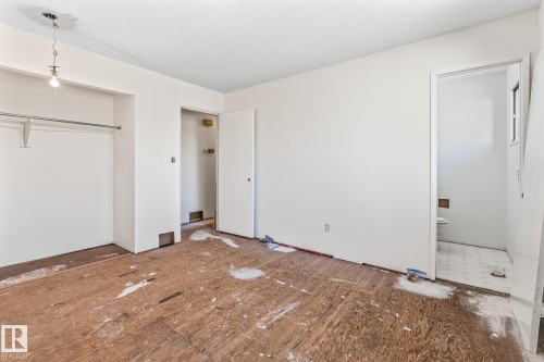160 Clareview Road, Edmonton, AB - Indoor Photo Showing Other Room