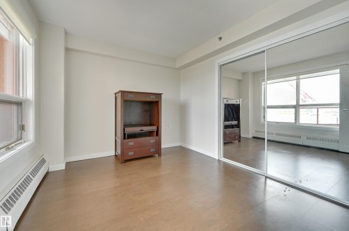 1003 12319 Jasper Avenue, Edmonton, AB - Indoor