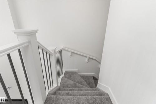 19127 20 Avenue, Edmonton, AB - Indoor Photo Showing Other Room
